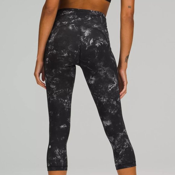 Lululemon Women's Swift Speed High-Rise Crop 21" Legging Aquila Black Multi - Picture 2 of 15